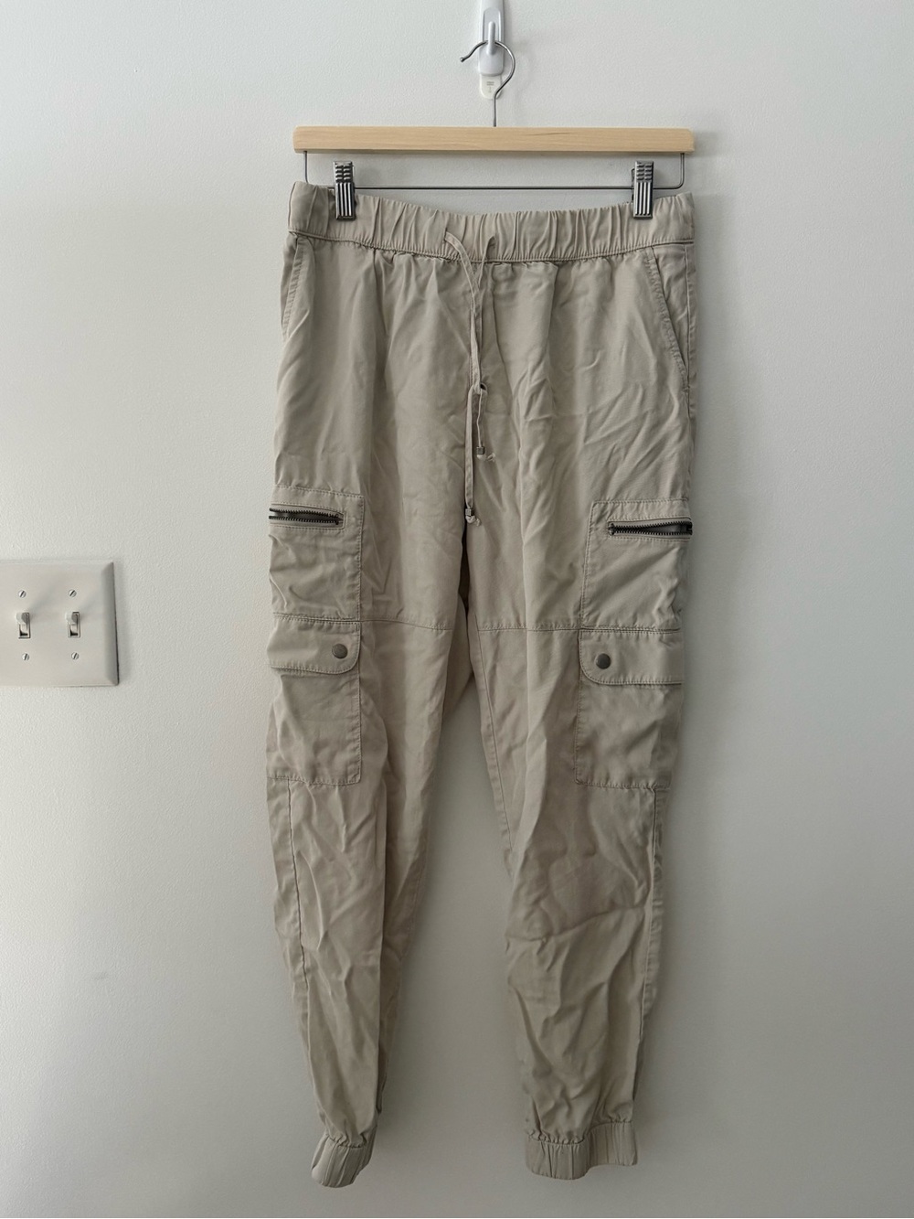 Banana Republic Cream Cargo Joggers